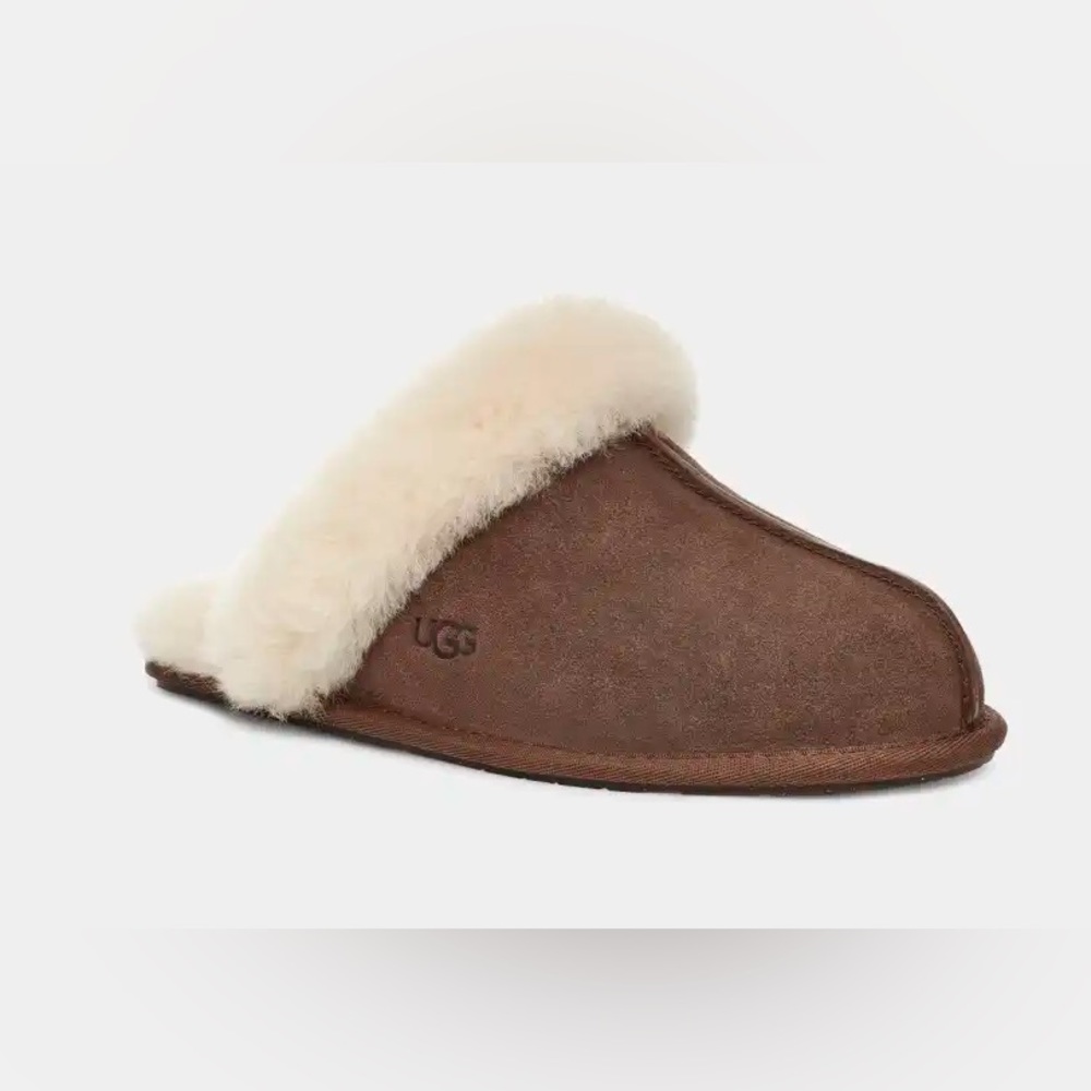 Ugg Scuffette II Slippers (in Espresso)